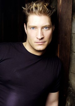 Sean Kanan