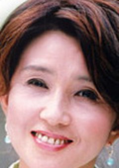 Кумико Акиёши