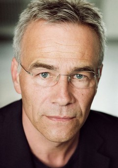 Klaus J. Behrendt