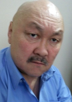Акылбек Мураталиев